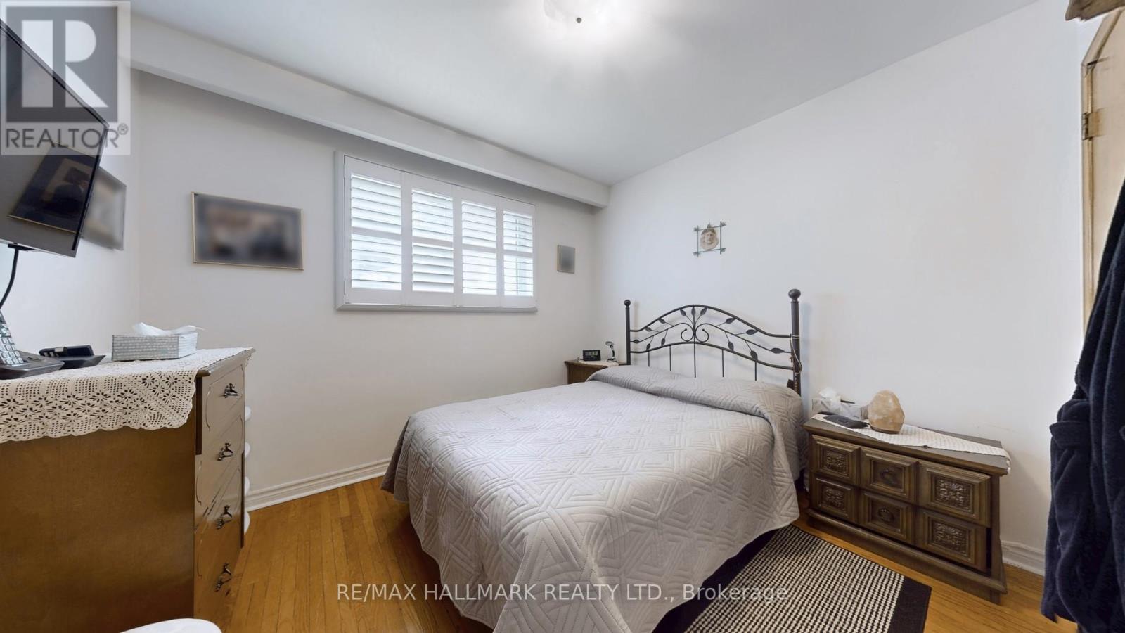 51 Wintergreen Road, Toronto, Ontario  M3M 2H9 - Photo 13 - W12490380