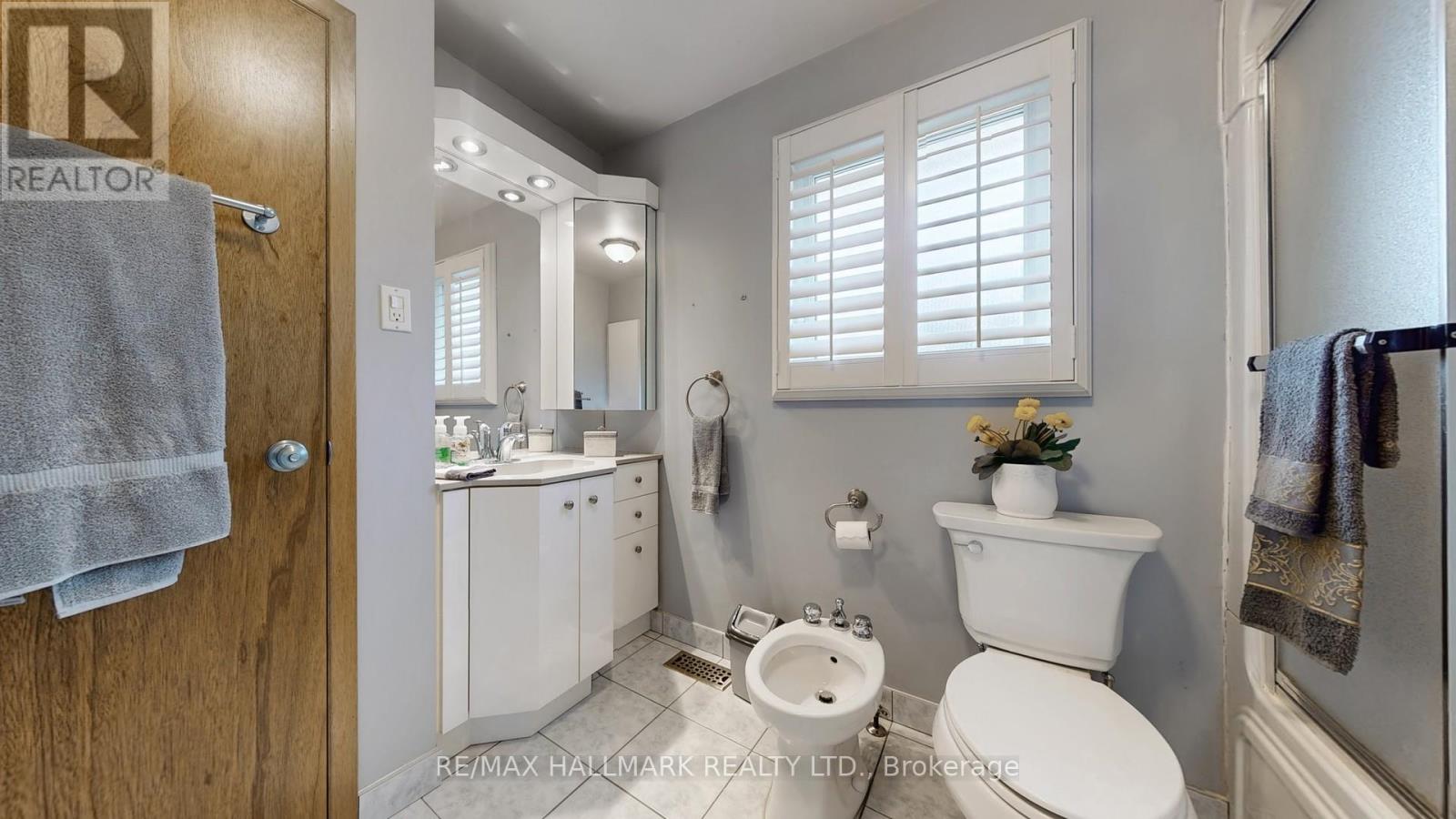 51 Wintergreen Road, Toronto, Ontario  M3M 2H9 - Photo 14 - W12490380