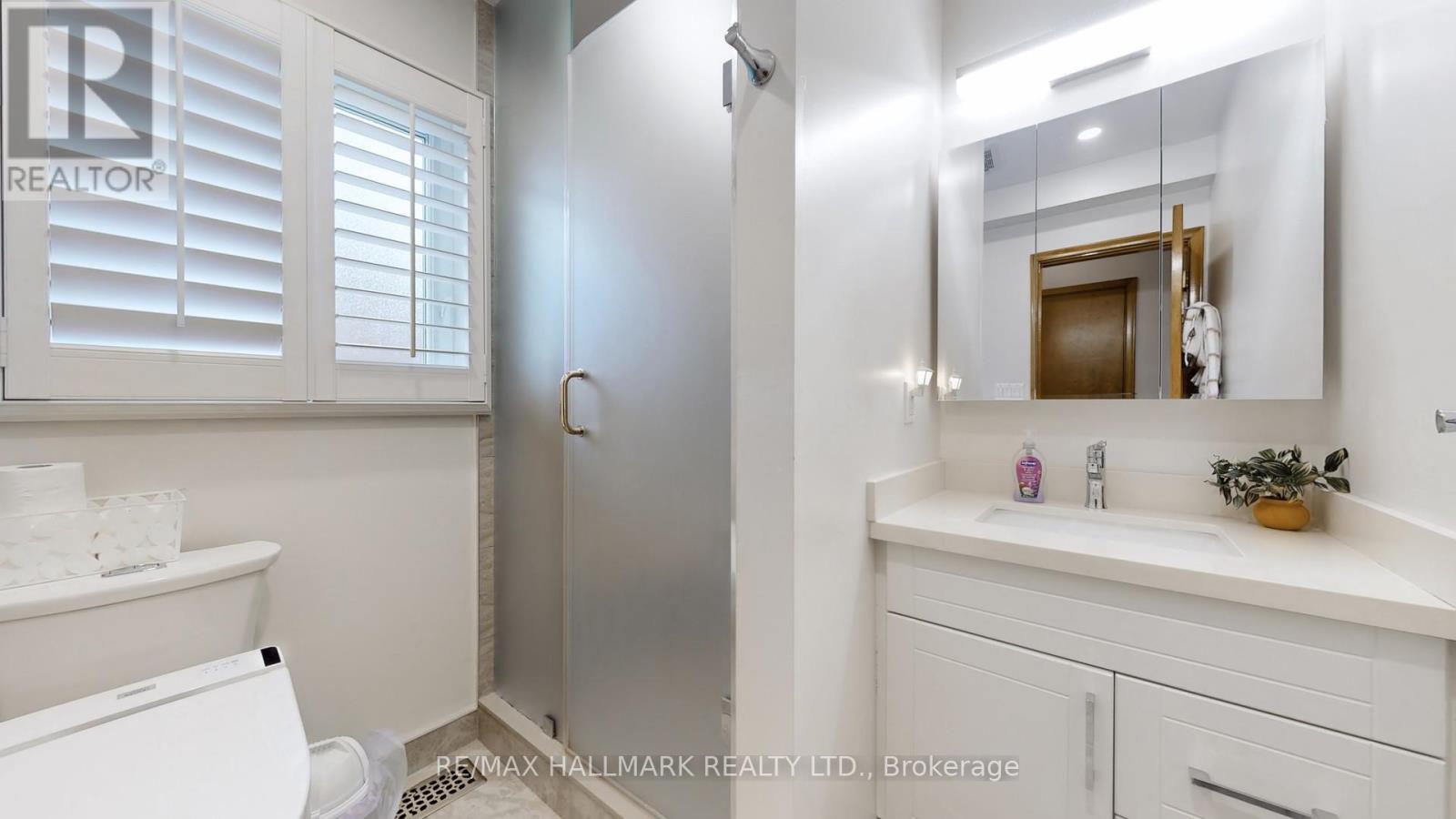 51 Wintergreen Road, Toronto, Ontario  M3M 2H9 - Photo 15 - W12490380