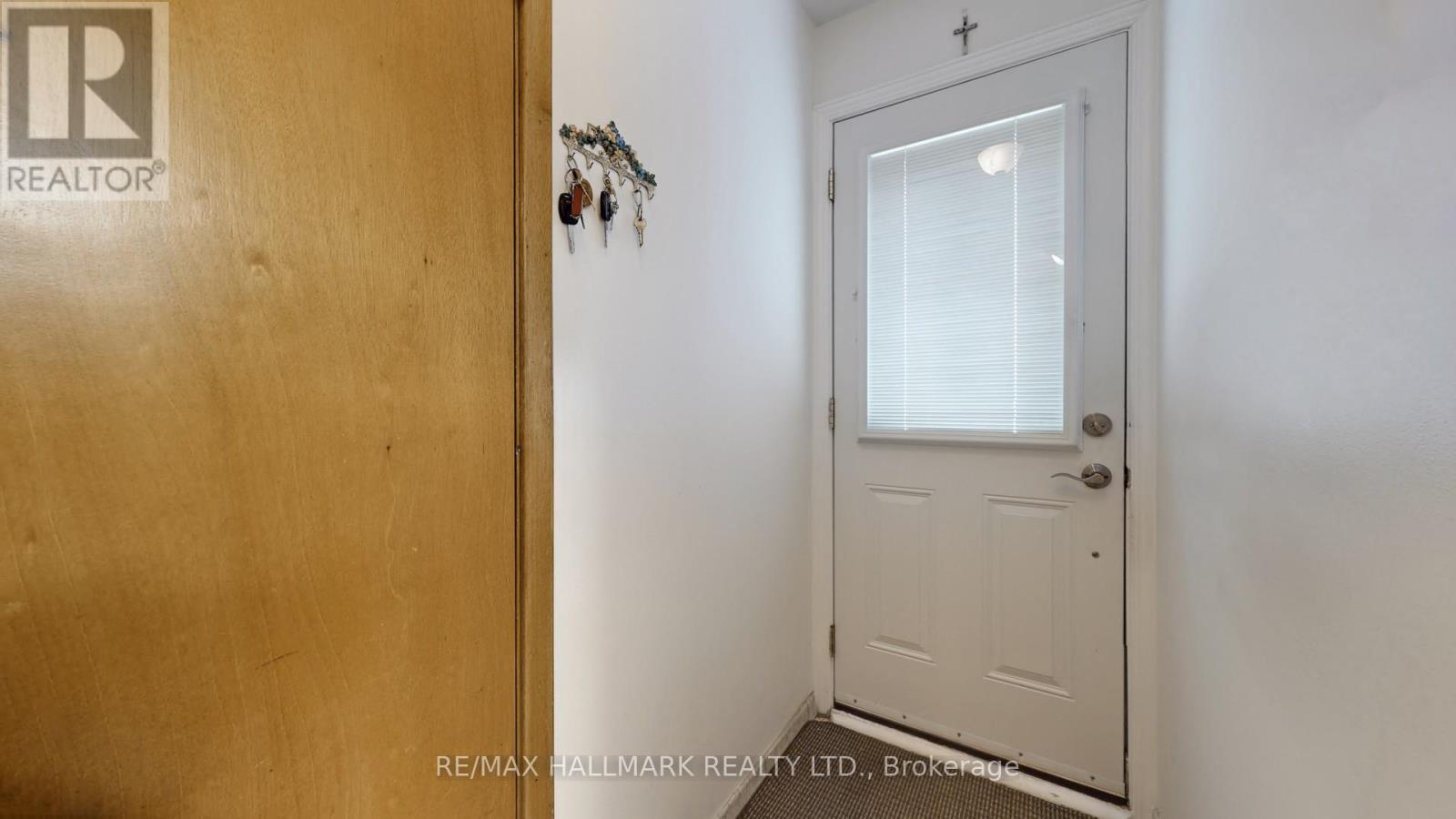 51 Wintergreen Road, Toronto, Ontario  M3M 2H9 - Photo 16 - W12490380