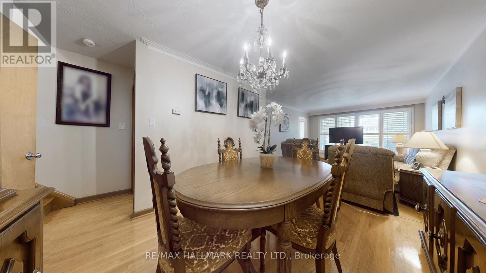 51 Wintergreen Road, Toronto, Ontario  M3M 2H9 - Photo 5 - W12490380