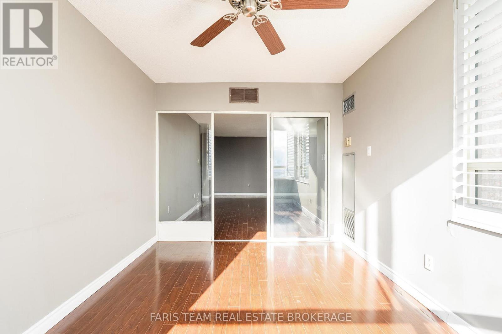 1510 - 100 County Court Boulevard, Brampton, Ontario  L6W 3X1 - Photo 15 - W12490398