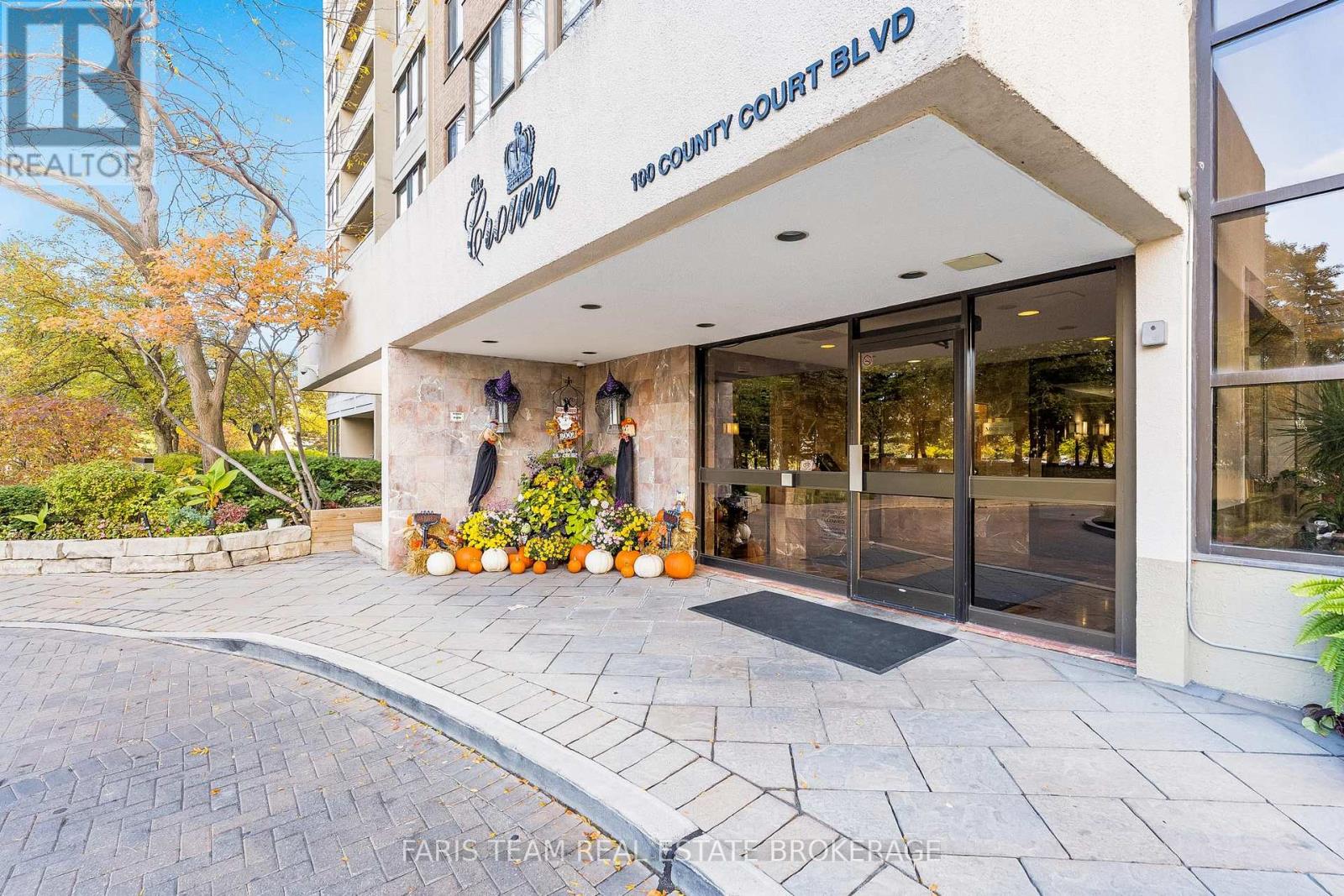 1510 - 100 County Court Boulevard, Brampton, Ontario  L6W 3X1 - Photo 5 - W12490398