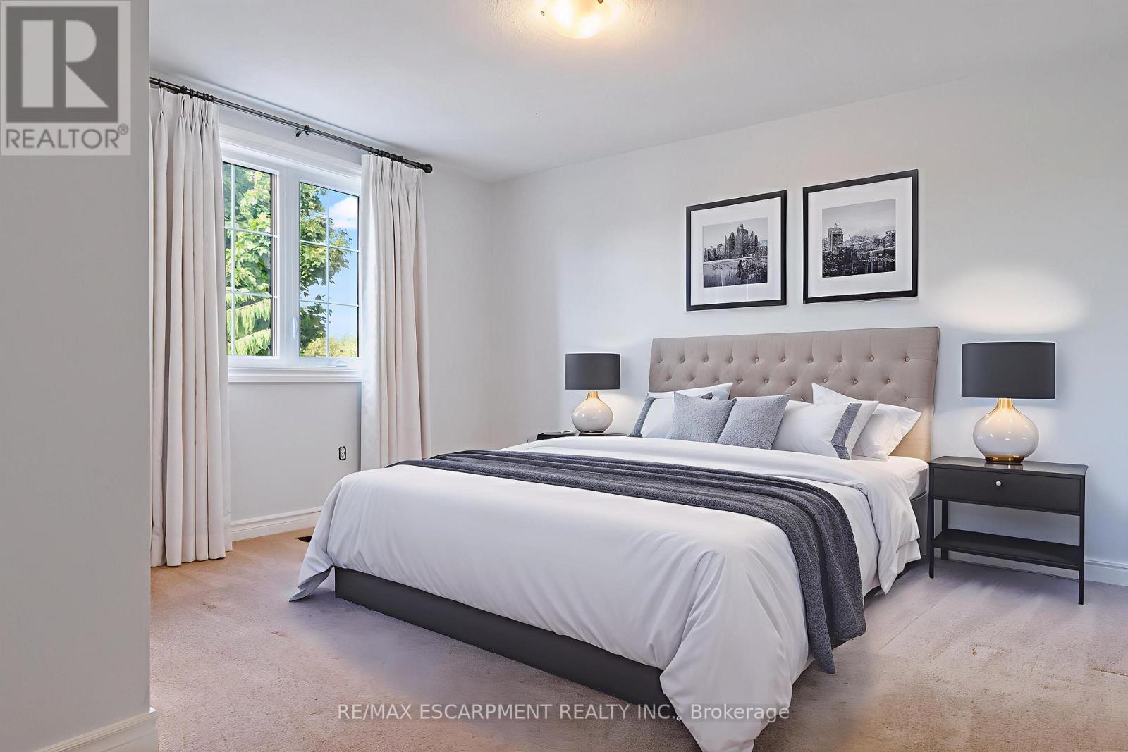 2421 Susquehanna Court, Oakville, Ontario  L6H 5Y8 - Photo 37 - W12490400