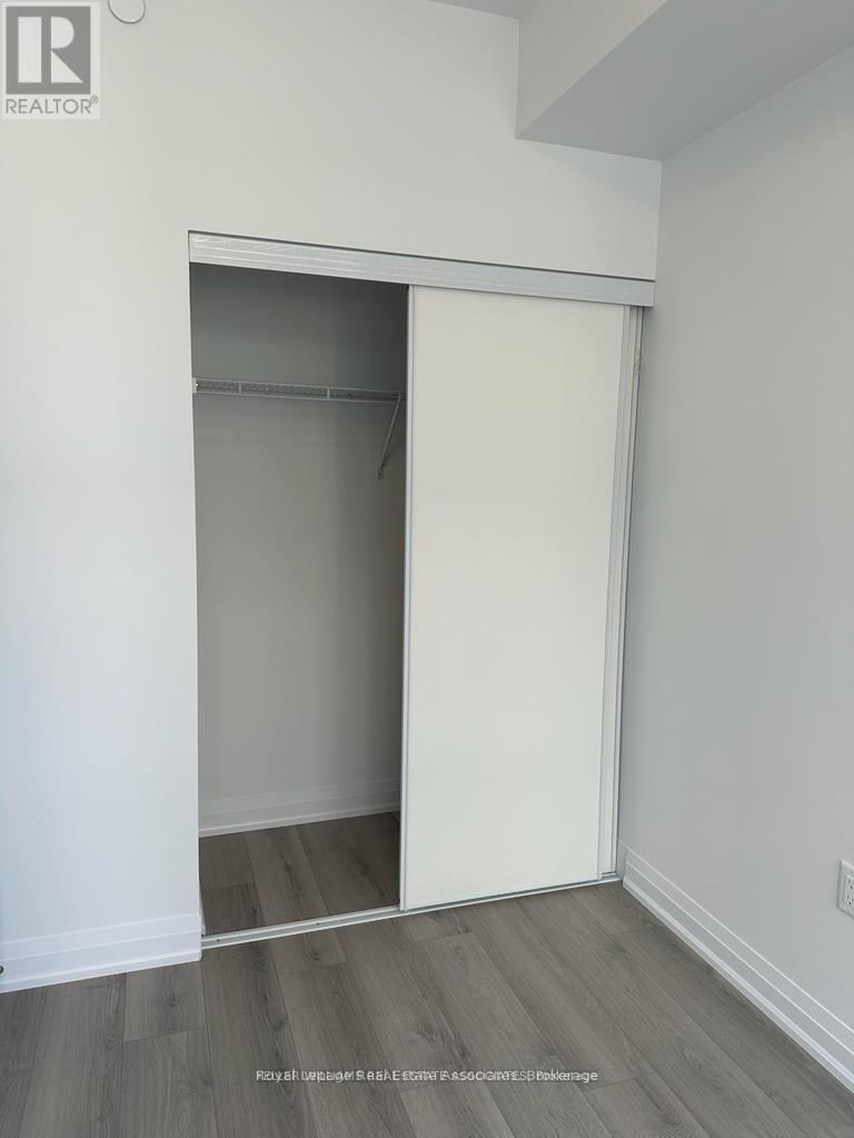 204 - 95 Attmar Drive, Brampton, Ontario  L6P 0Y6 - Photo 6 - W12490406