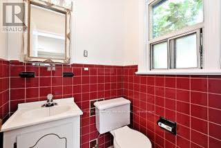 19 Skipton Court, Toronto, Ontario  M3M 2S9 - Photo 22 - W12490412