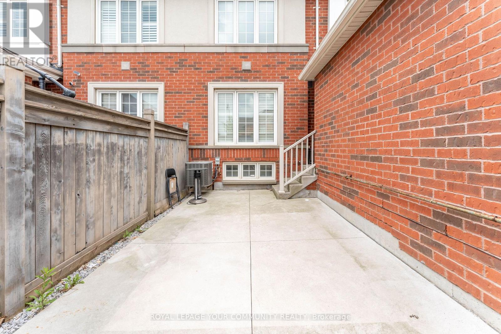 6 BELLCHASE TRAIL, Brampton, Ontario