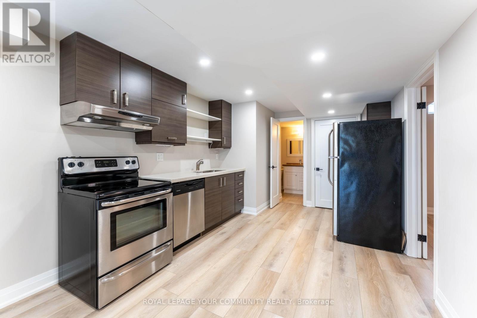 6 Bellchase Trail, Brampton (Bram East), Ontario  L6P 3K4 - Photo 25 - W12490418