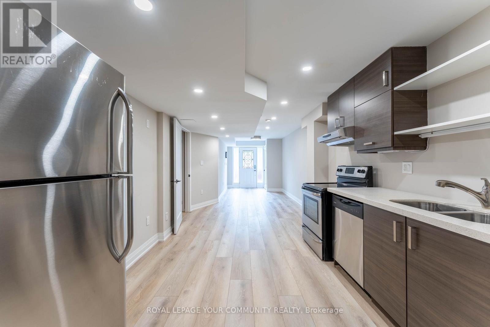 6 Bellchase Trail, Brampton (Bram East), Ontario  L6P 3K4 - Photo 27 - W12490418