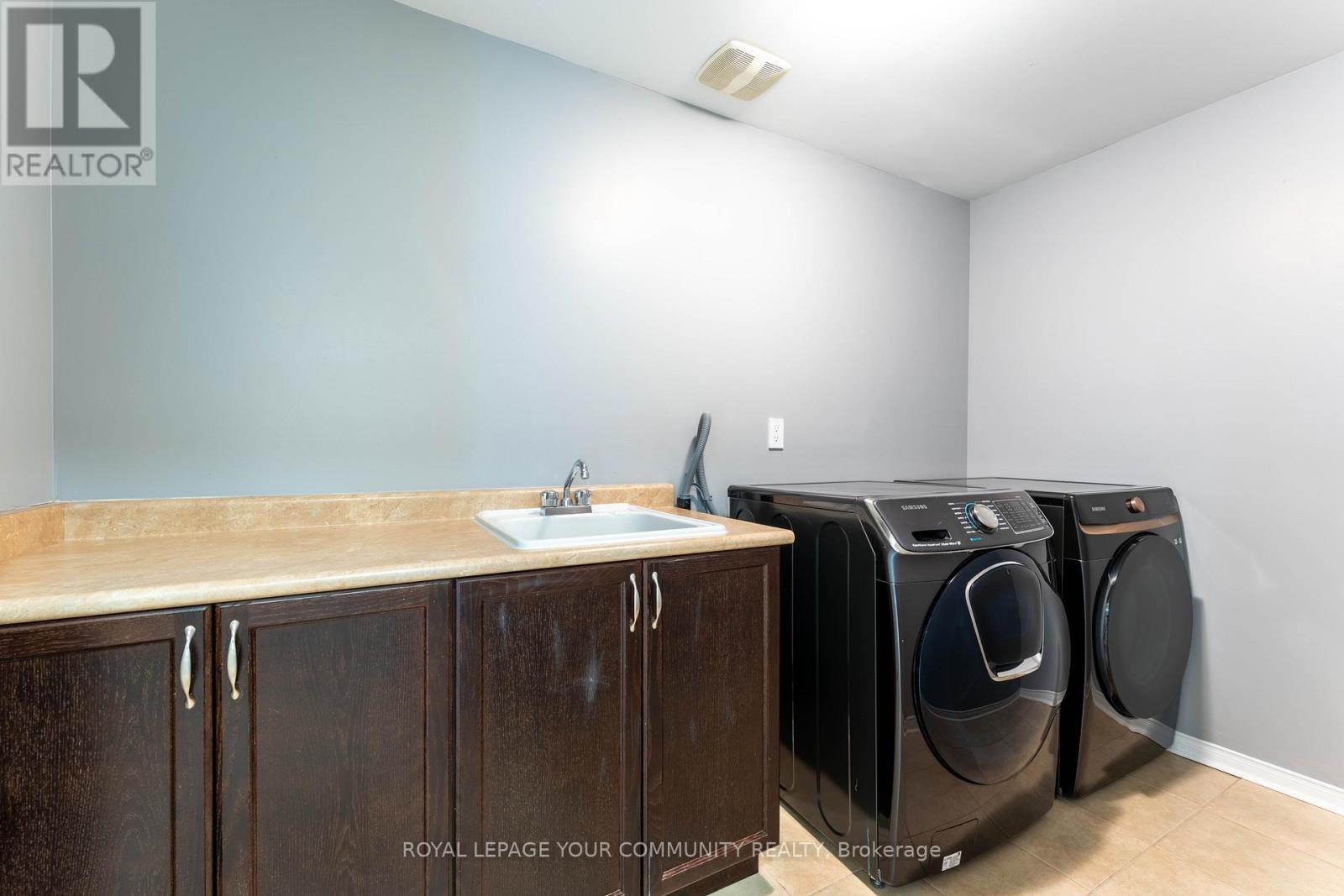 6 Bellchase Trail, Brampton (Bram East), Ontario  L6P 3K4 - Photo 30 - W12490418