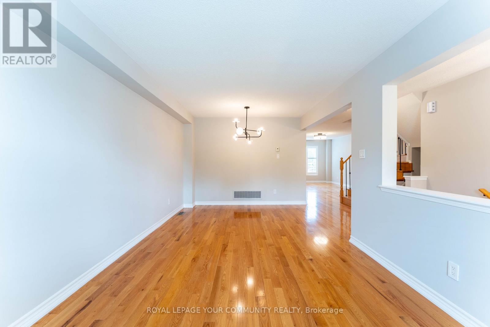 6 Bellchase Trail, Brampton (Bram East), Ontario  L6P 3K4 - Photo 8 - W12490418