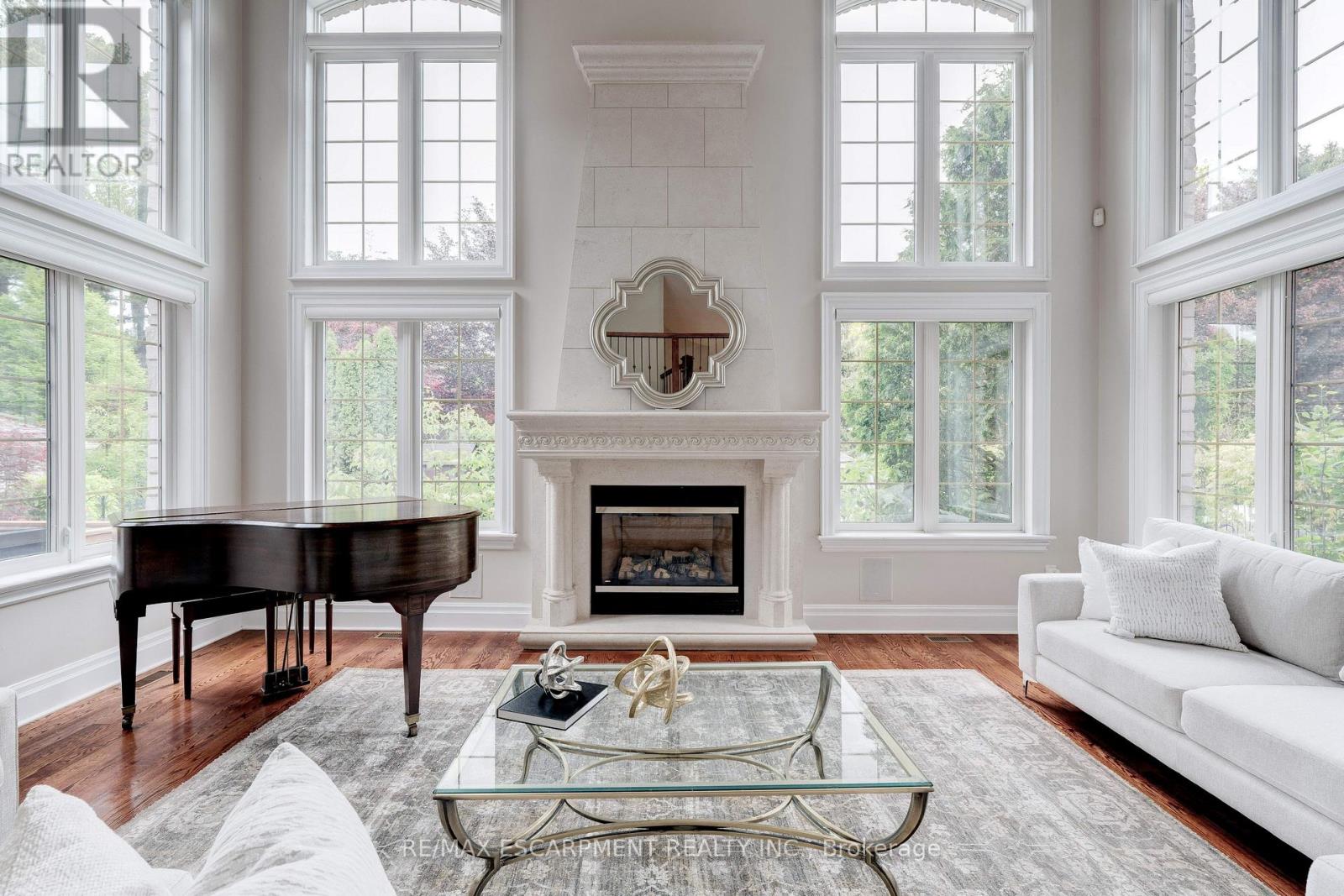 290 Shoreacres Road, Burlington, Ontario  L7L 2H4 - Photo 10 - W12490452