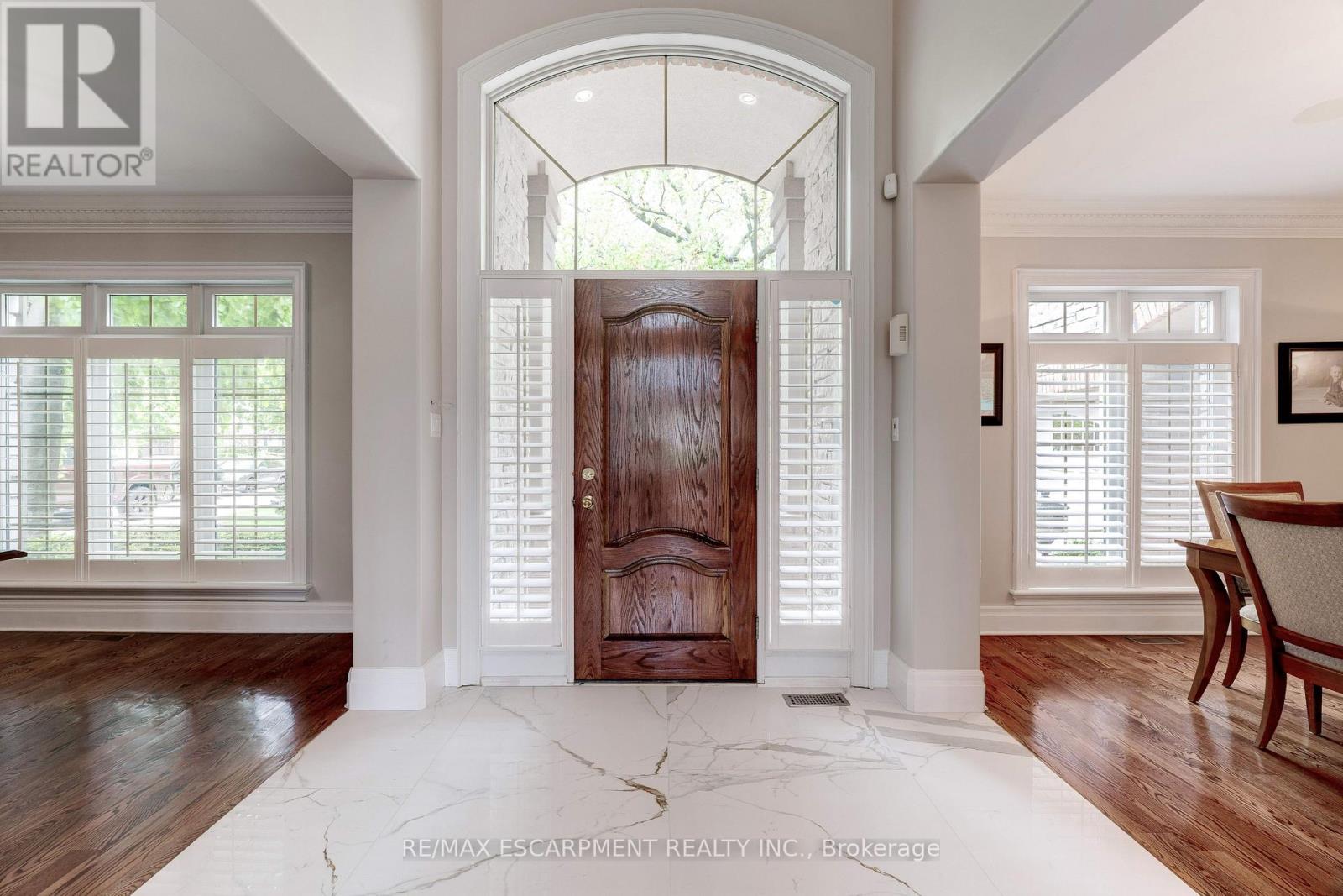 290 Shoreacres Road, Burlington, Ontario  L7L 2H4 - Photo 8 - W12490452