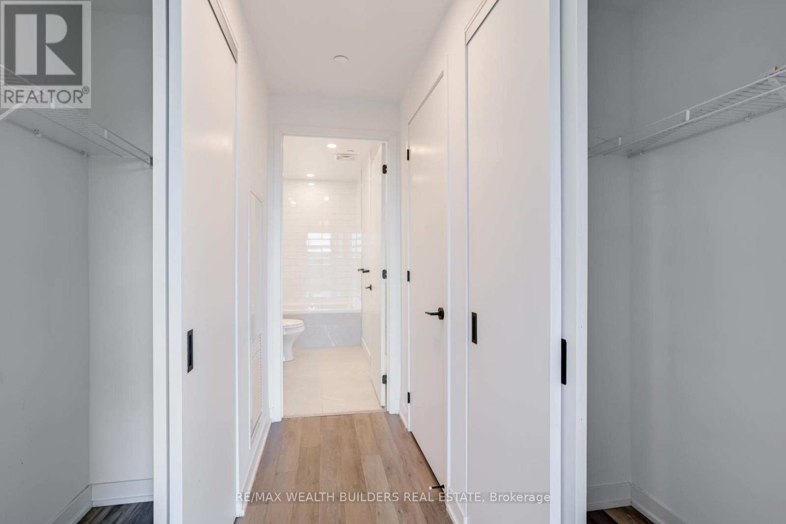 511 - 2118 Bloor Street W, Toronto, Ontario  M6S 1M8 - Photo 17 - W12485598