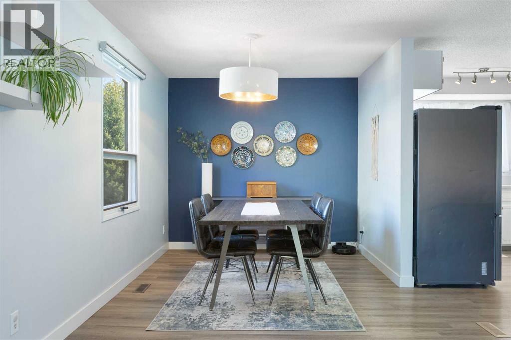 27 Deercrest Close Se, Calgary, Alberta  T2J 5S2 - Photo 14 - A2263736