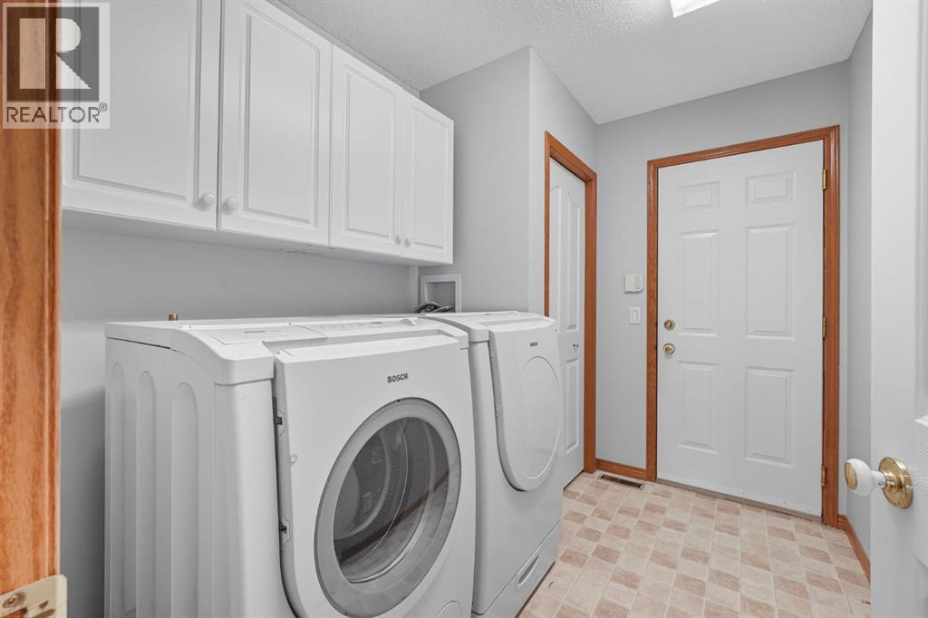 36 Eagleview Heights, Cochrane, Alberta  T4C 1P5 - Photo 24 - A2265991