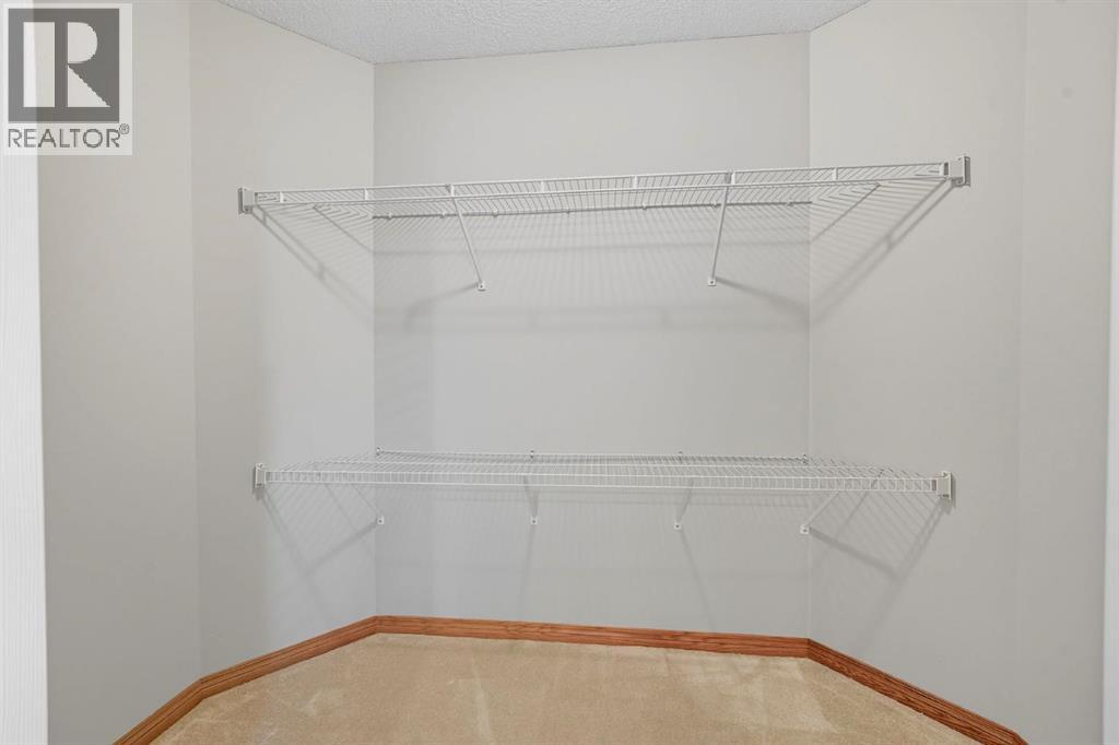 36 Eagleview Heights, Cochrane, Alberta  T4C 1P5 - Photo 35 - A2265991