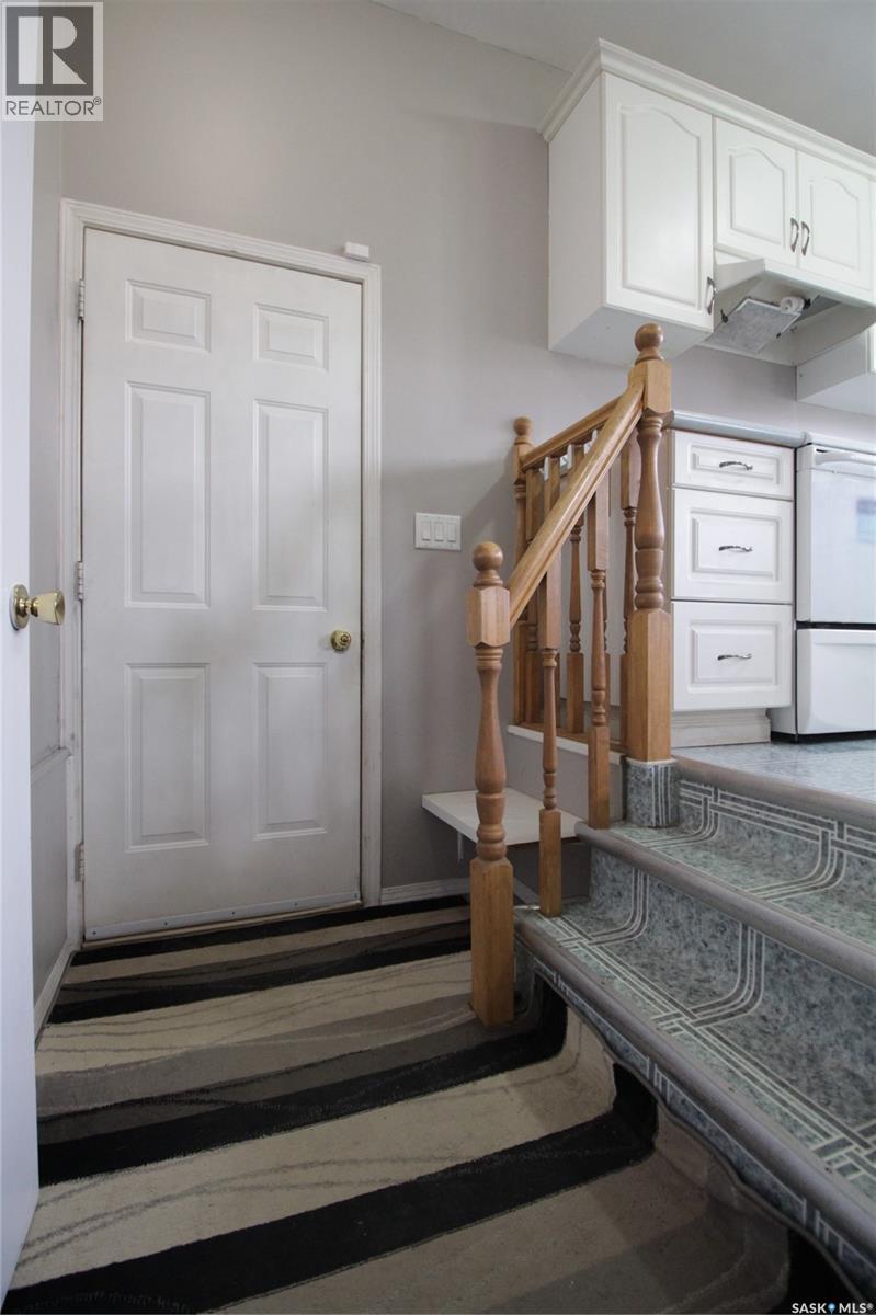 1518 Chestnut Drive, Moosomin, Saskatchewan  S0G 3N0 - Photo 2 - SK022013