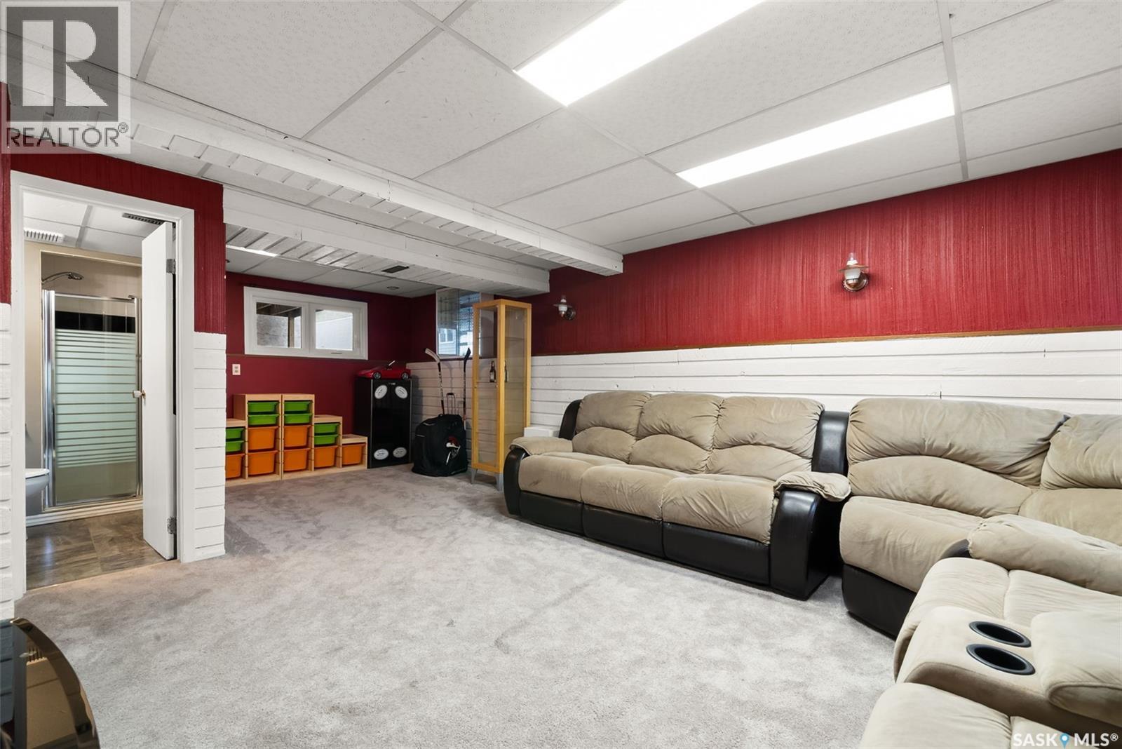 219 Lloyd Crescent, Regina, Saskatchewan  S4R 6C2 - Photo 21 - SK021973