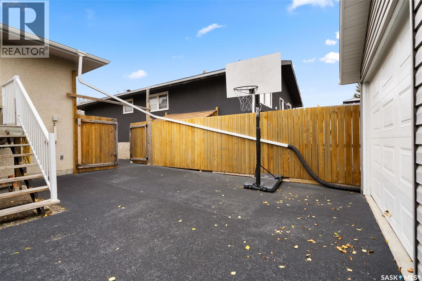 219 Lloyd Crescent, Regina, Saskatchewan  S4R 6C2 - Photo 33 - SK021973