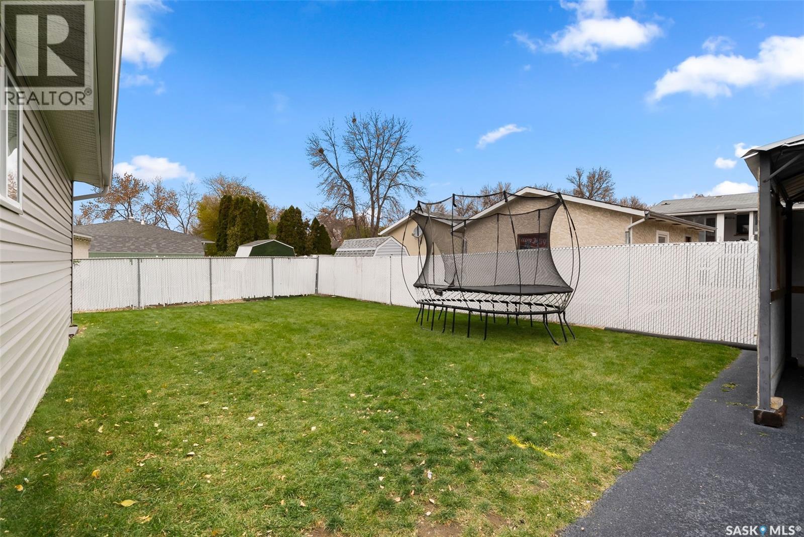 219 Lloyd Crescent, Regina, Saskatchewan  S4R 6C2 - Photo 34 - SK021973