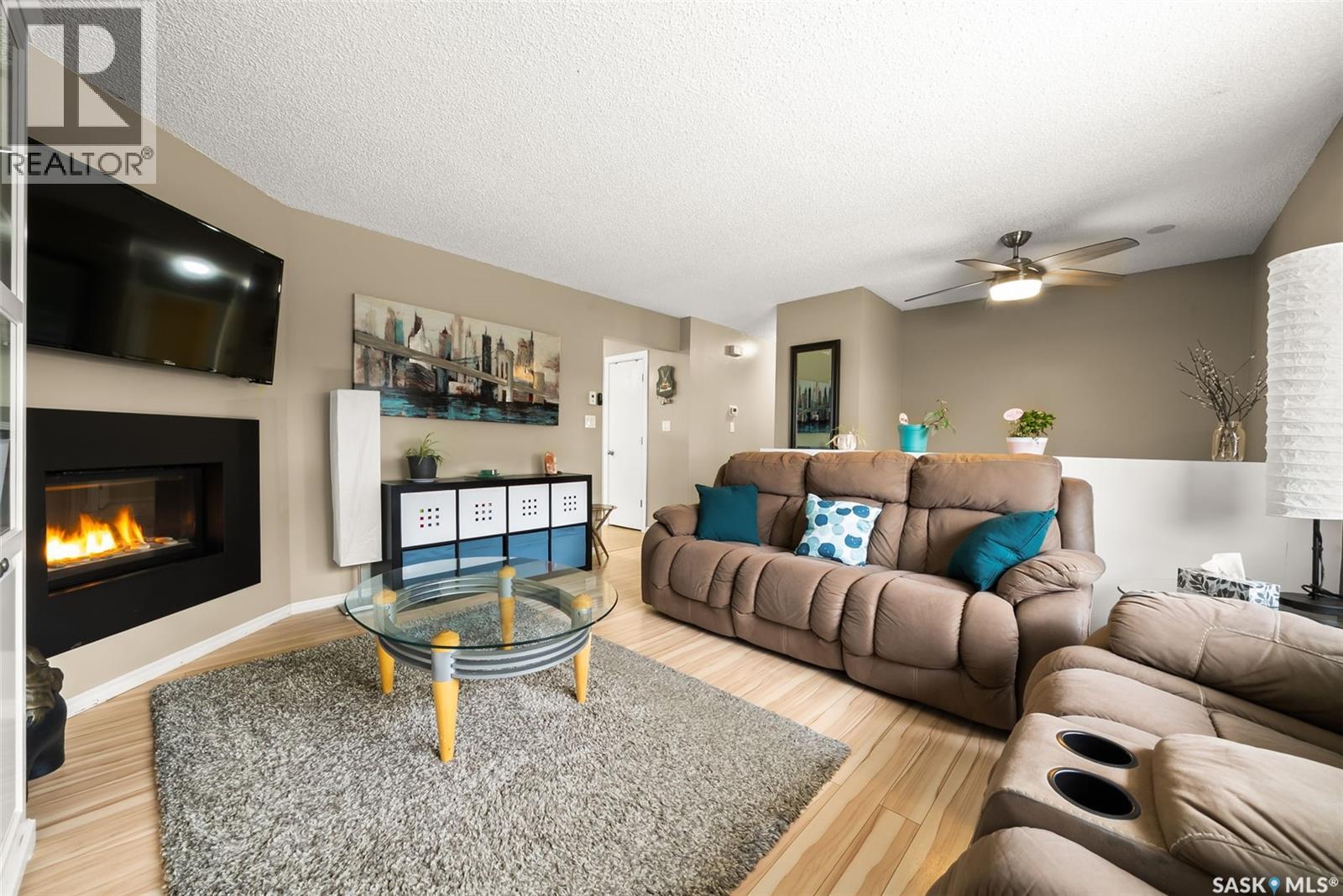 219 Lloyd Crescent, Regina, Saskatchewan  S4R 6C2 - Photo 6 - SK021973