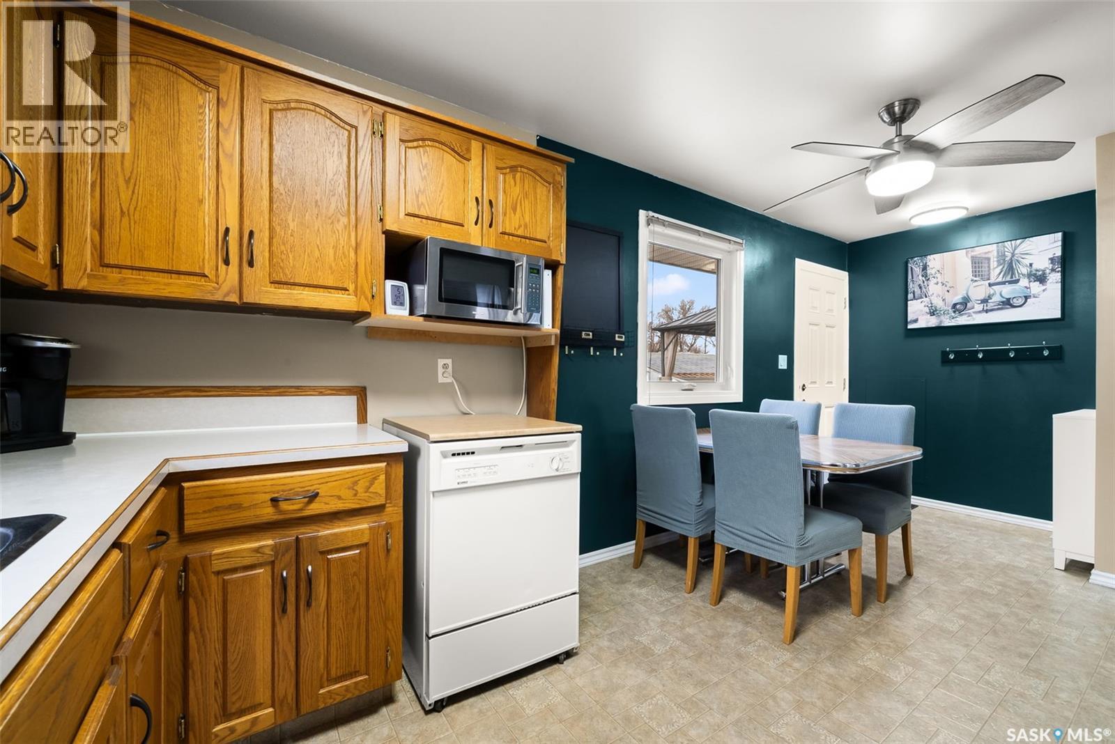 219 Lloyd Crescent, Regina, Saskatchewan  S4R 6C2 - Photo 9 - SK021973