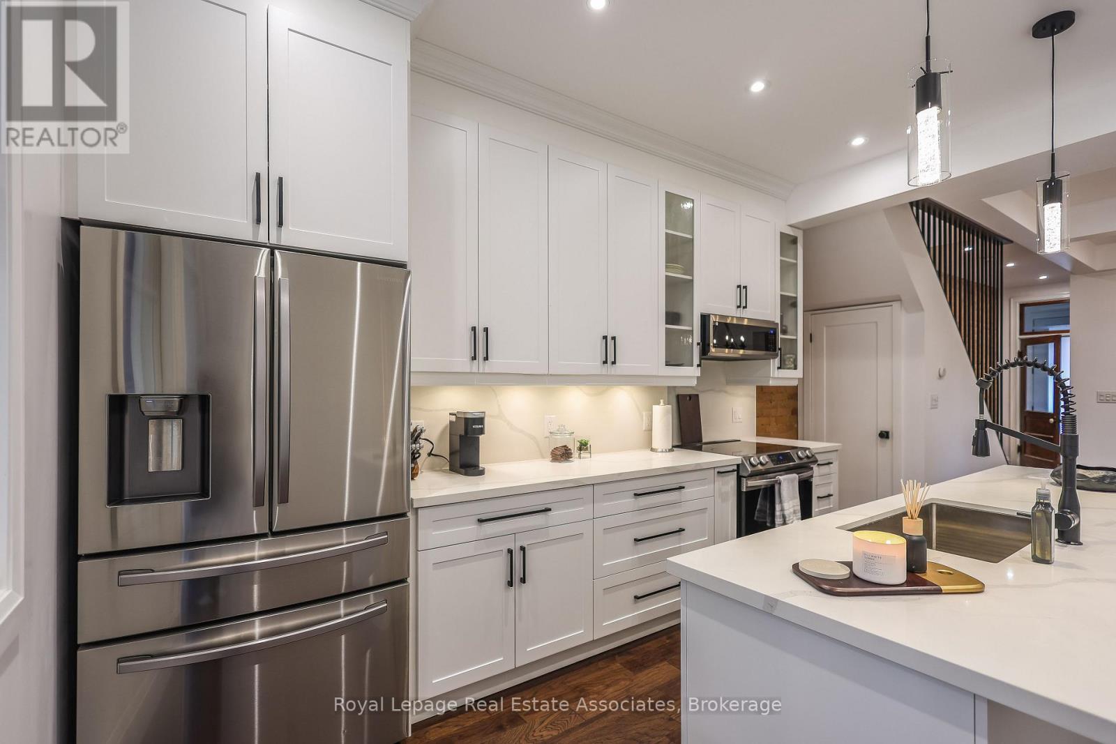 211 John Street N, Hamilton (Beasley), Ontario  L8L 4P4 - Photo 14 - X12490272