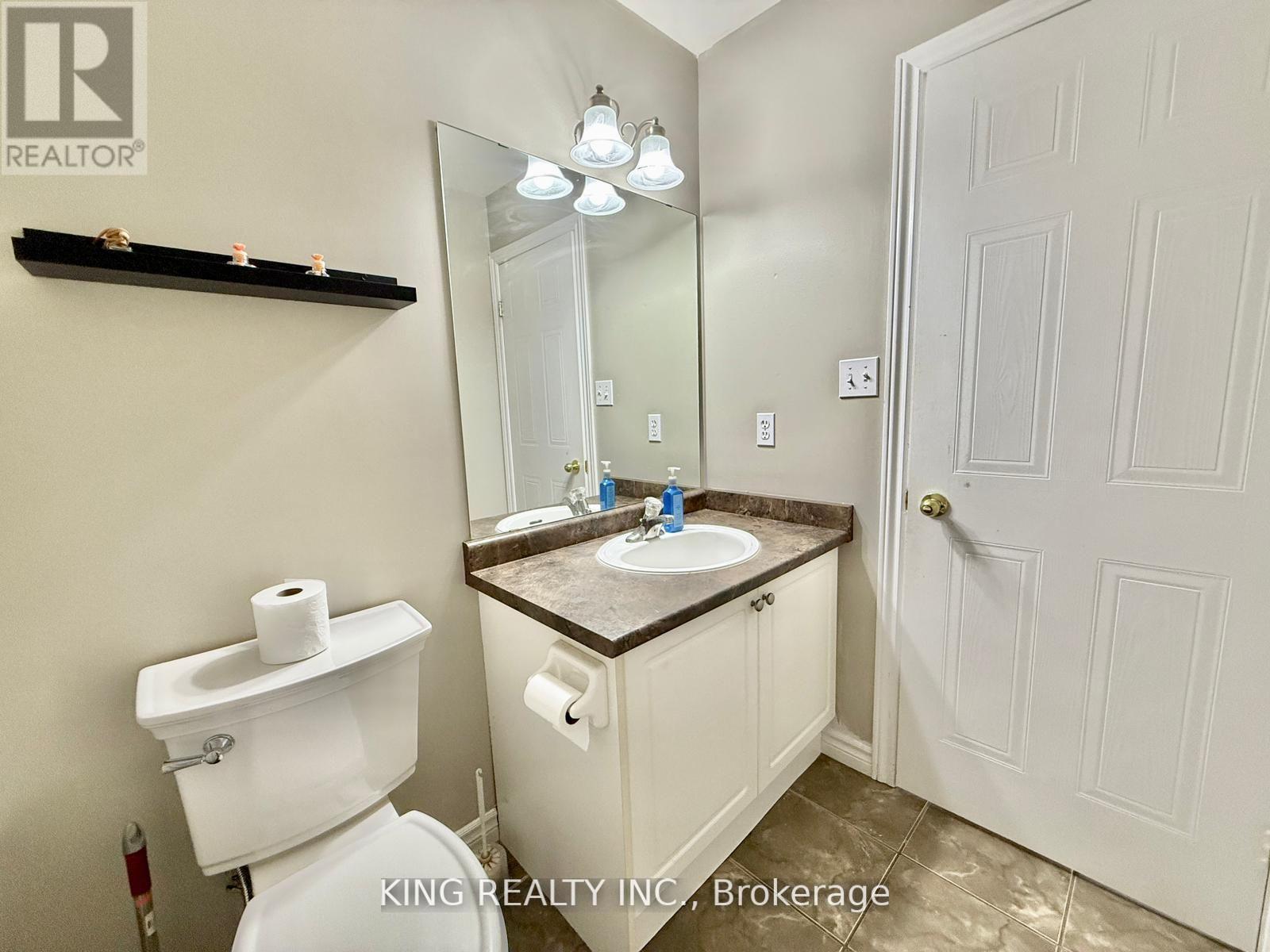 196 Crimson Crescent, London East, Ontario  N5W 6G1 - Photo 12 - X12490416