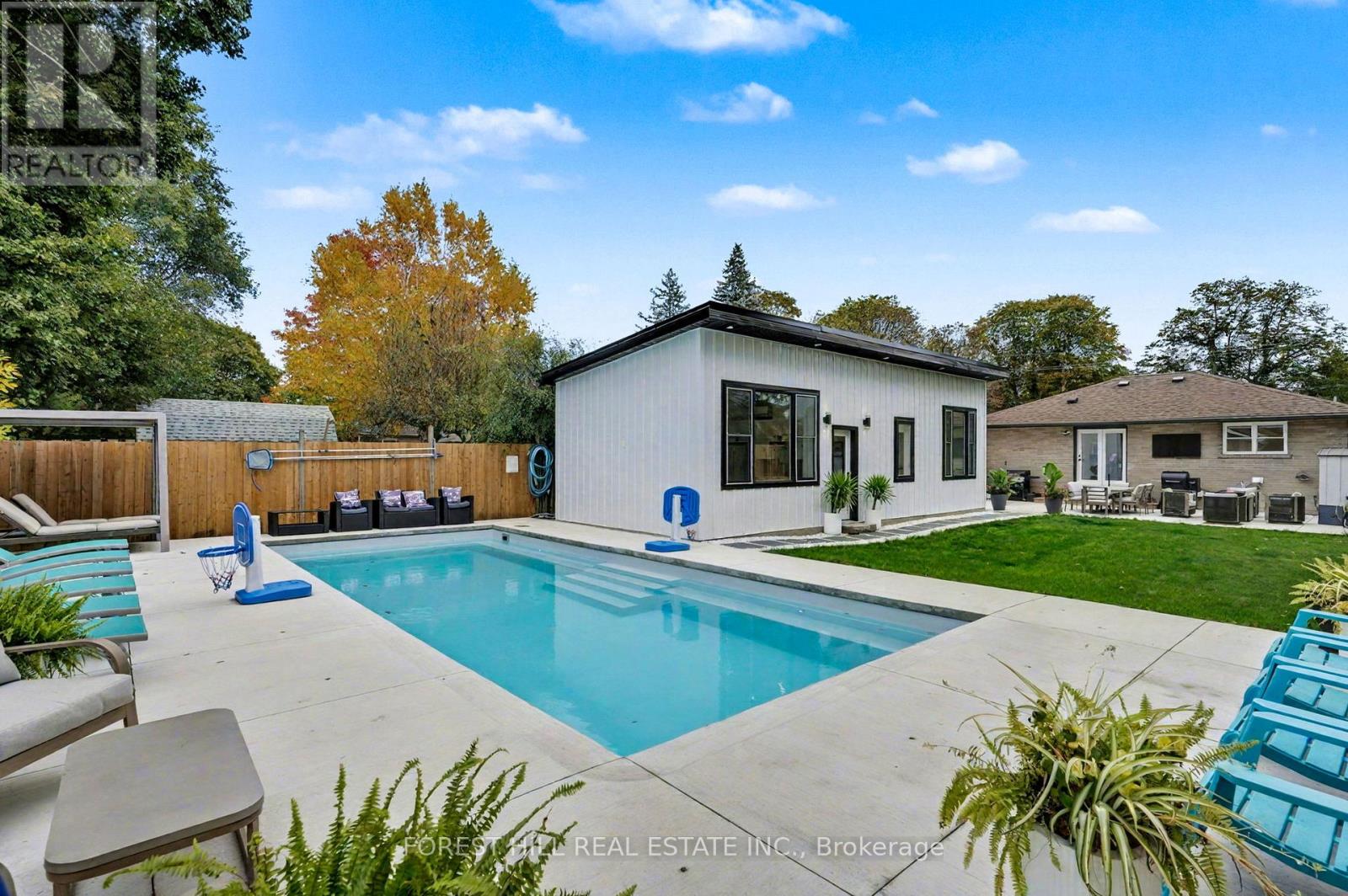 68 CASSINO AVENUE, Guelph, Ontario