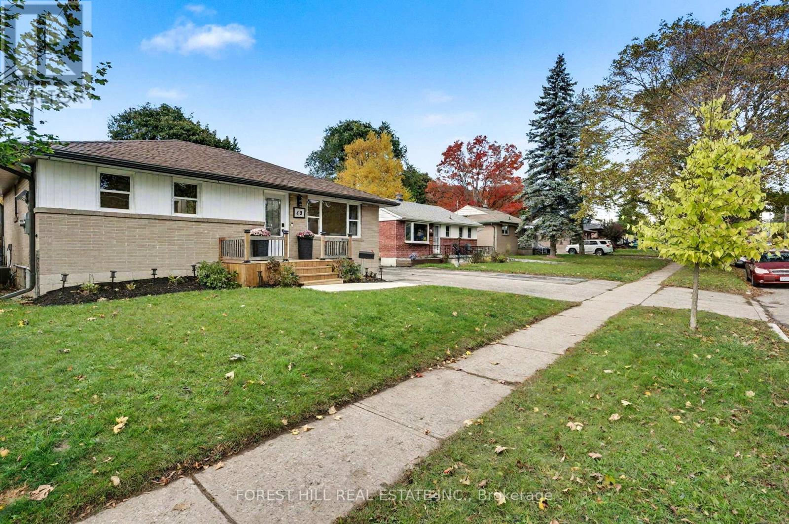 68 Cassino Avenue, Guelph, Ontario  N1E 2J3 - Photo 4 - X12490426