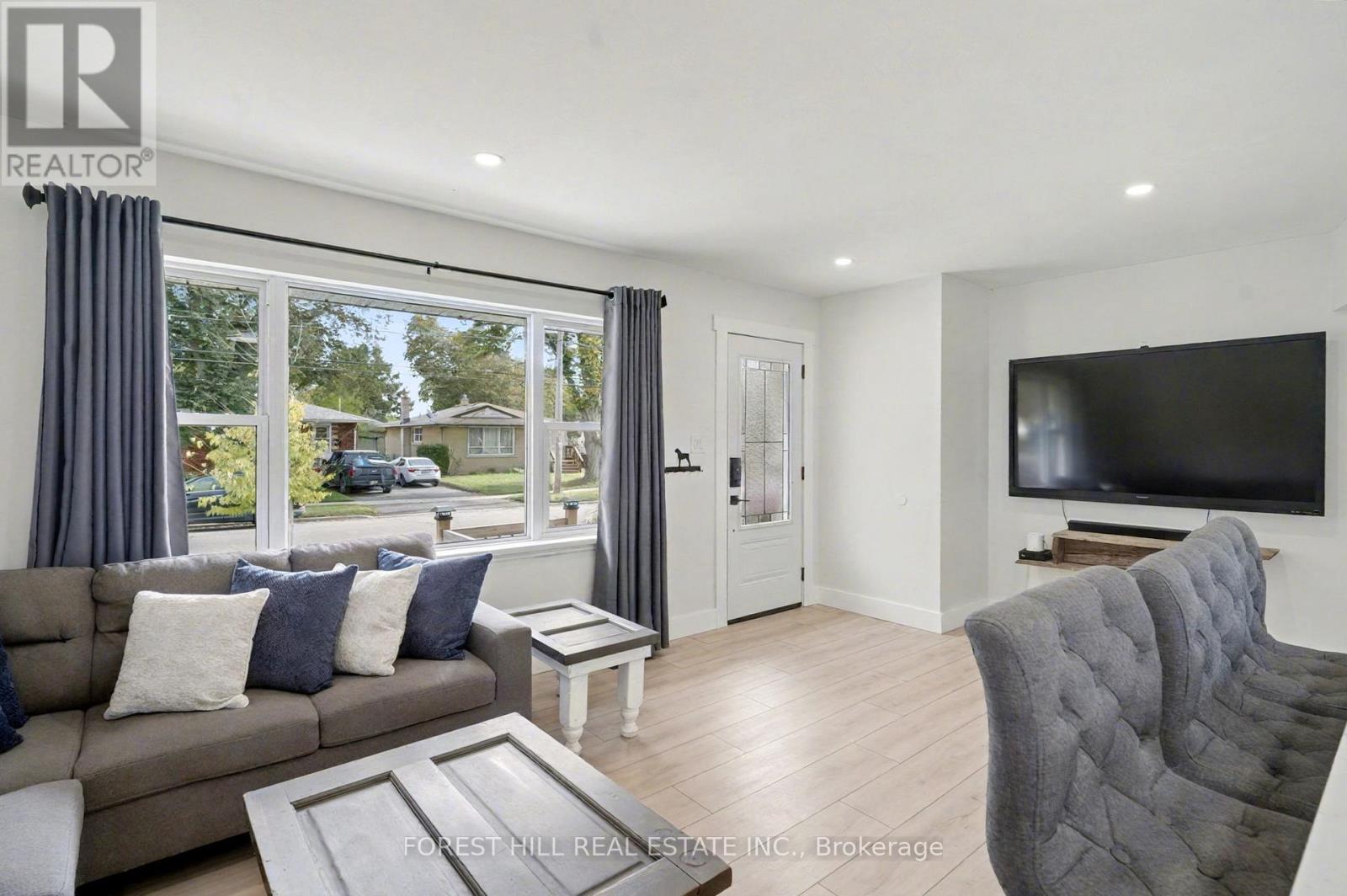 68 Cassino Avenue, Guelph, Ontario  N1E 2J3 - Photo 6 - X12490426