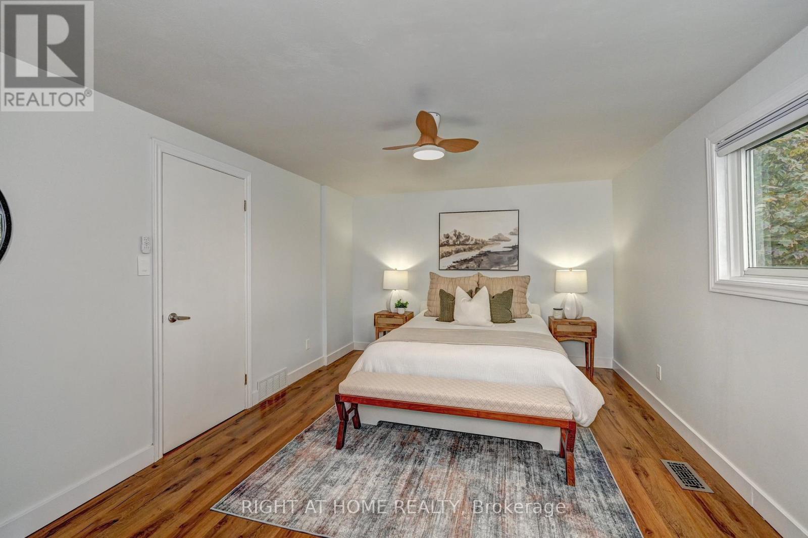 39 Southwood Drive, Kitchener, Ontario  N2E 2E6 - Photo 24 - X12490438