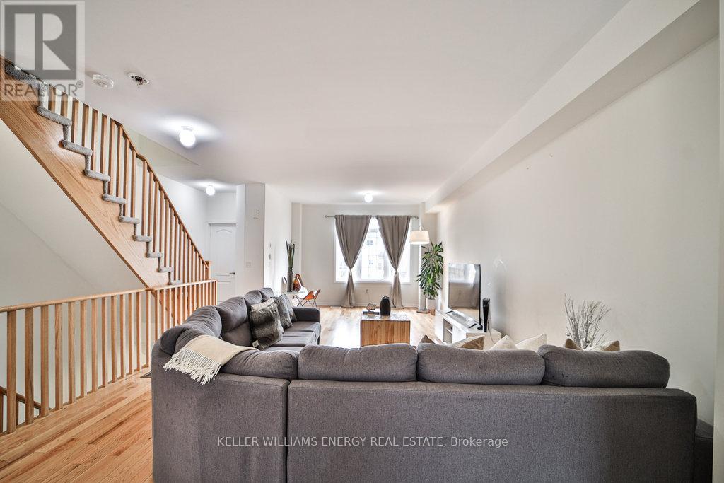 4 Healthcote Lane, Ajax, Ontario L1Z 0V2 - Photo 11 - E12426787