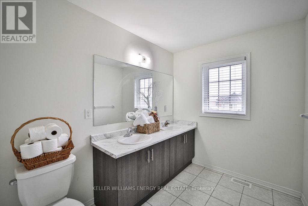 4 Healthcote Lane, Ajax, Ontario L1Z 0V2 - Photo 24 - E12426787