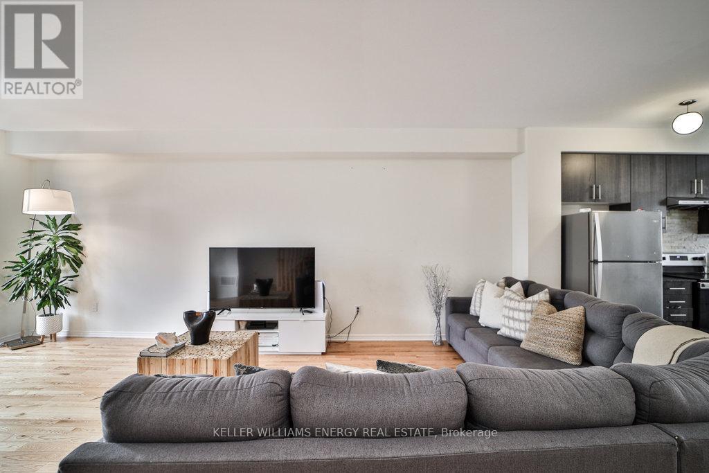 4 Healthcote Lane, Ajax, Ontario L1Z 0V2 - Photo 8 - E12426787