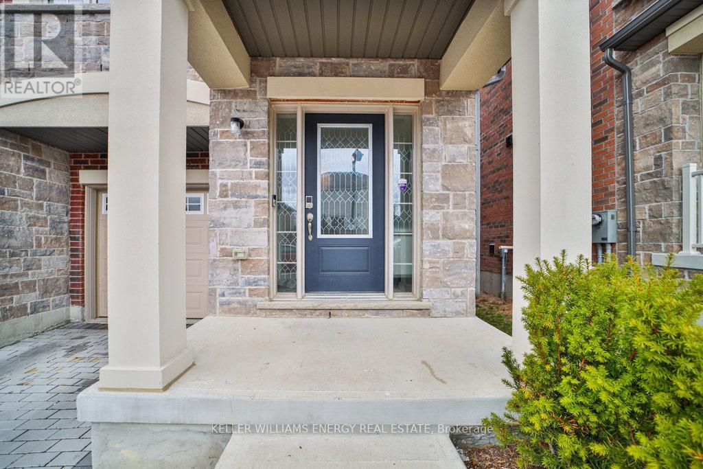 4 Healthcote Lane, Ajax, Ontario L1Z 0V2 - Photo 4 - E12426787