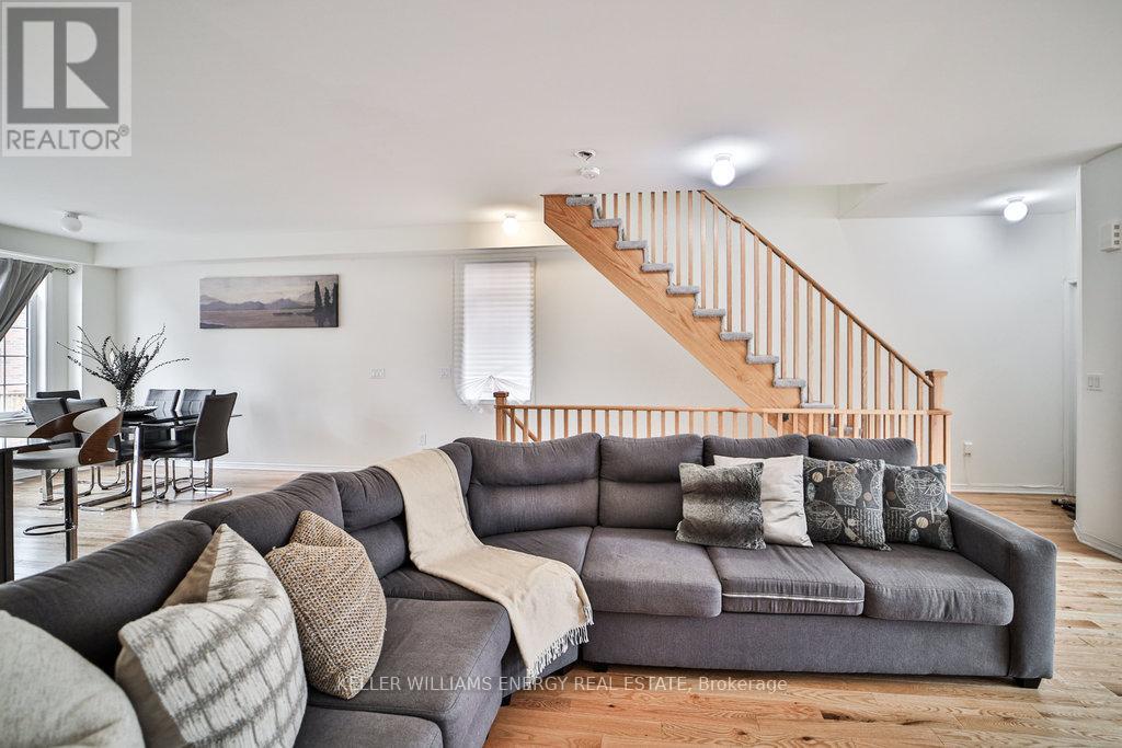 4 Healthcote Lane, Ajax, Ontario L1Z 0V2 - Photo 7 - E12426787