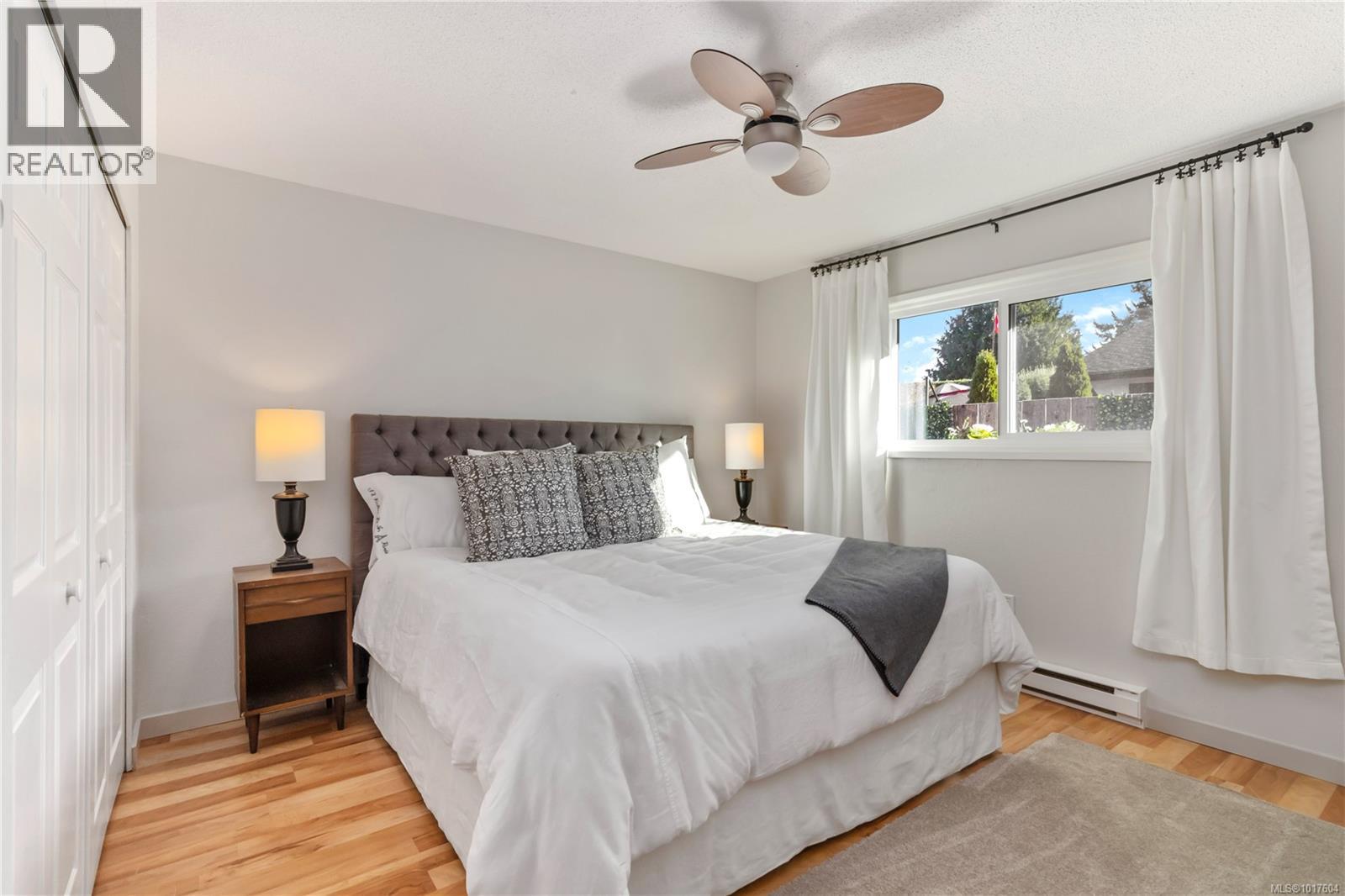 2 2034 Weiler Ave, Sidney, British Columbia  V8L 1R4 - Photo 22 - 1017604