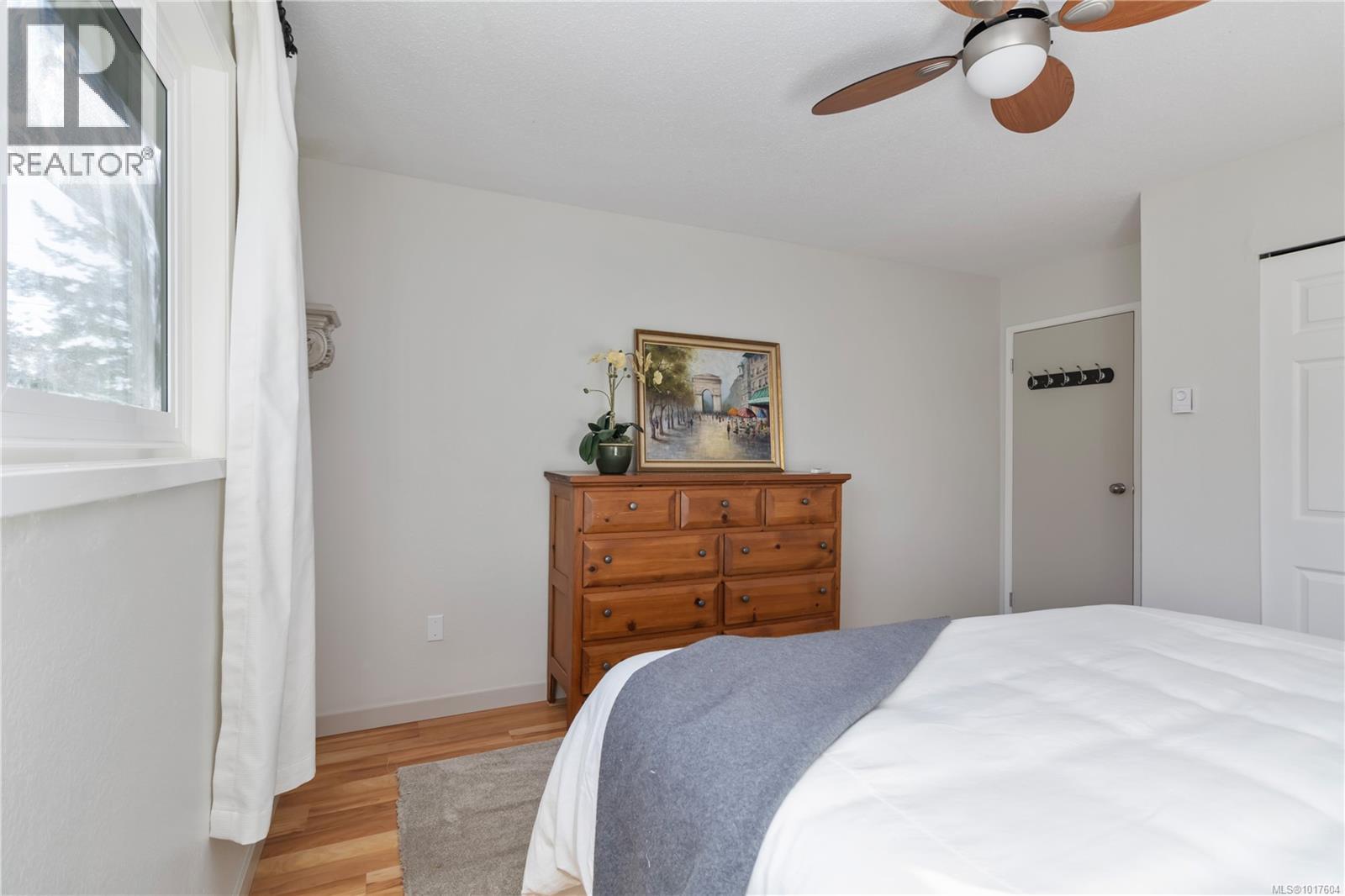 2 2034 Weiler Ave, Sidney, British Columbia  V8L 1R4 - Photo 24 - 1017604