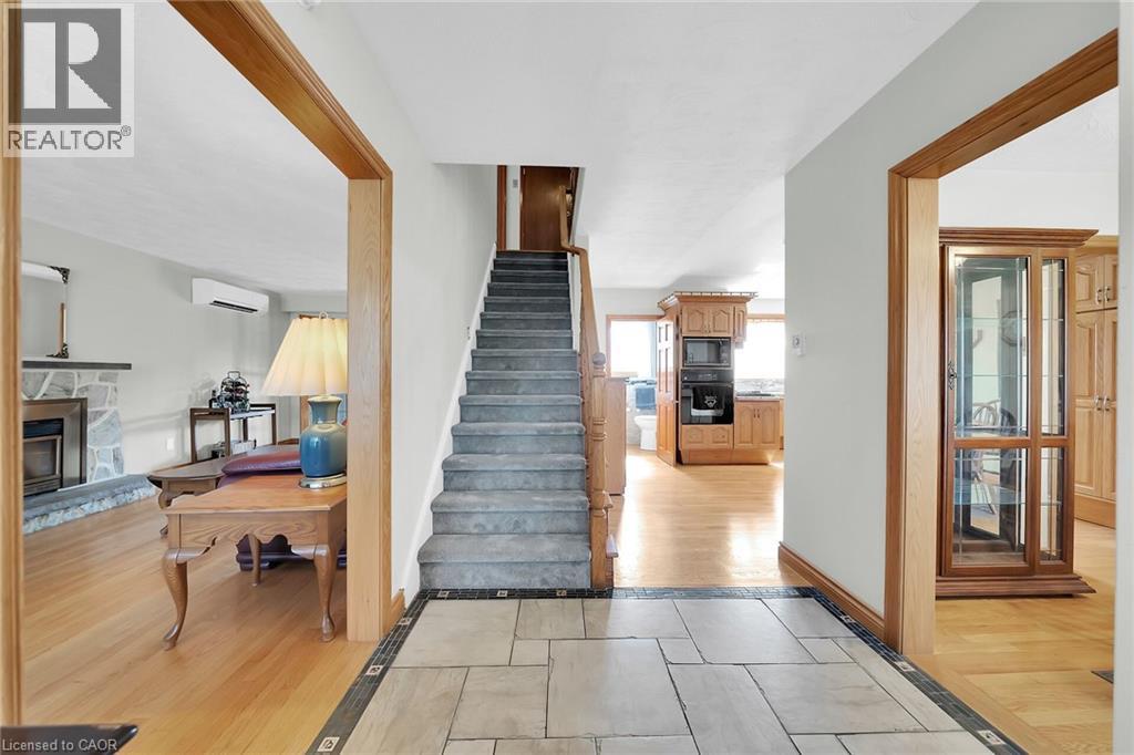 146 Nugent Drive, Hamilton, Ontario  L8H 2N4 - Photo 7 - 40784374