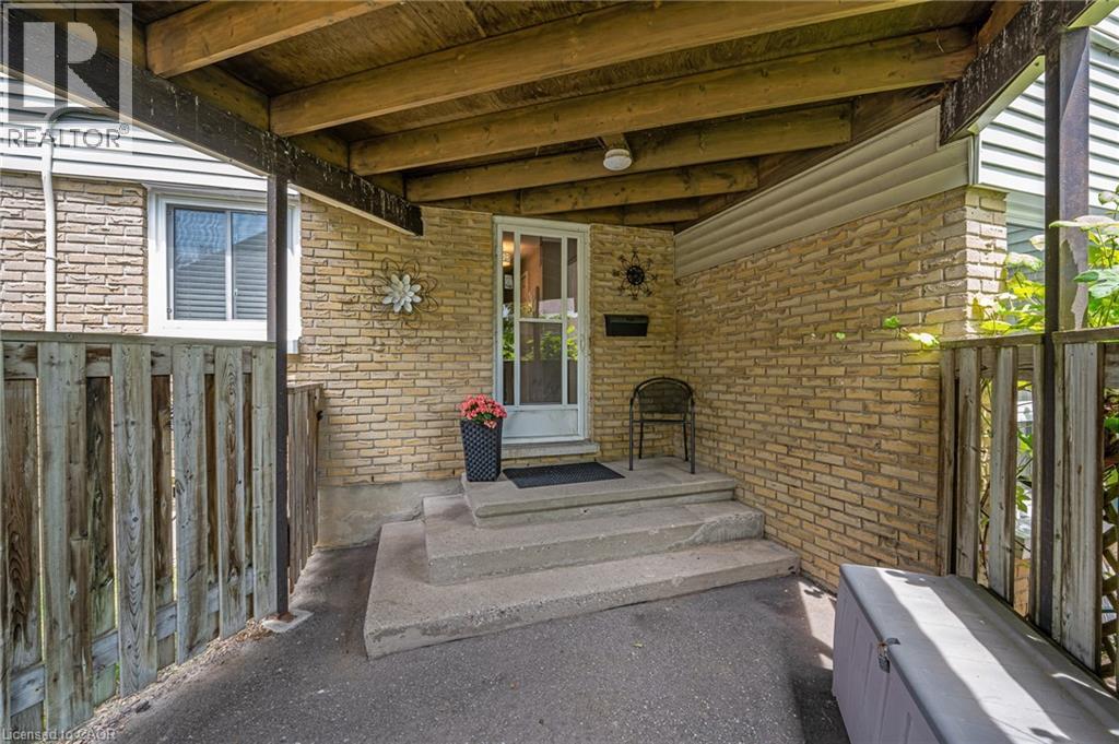 415 Morgan Avenue Unit# 15, Kitchener, Ontario  N2A 2V6 - Photo 2 - 40784322