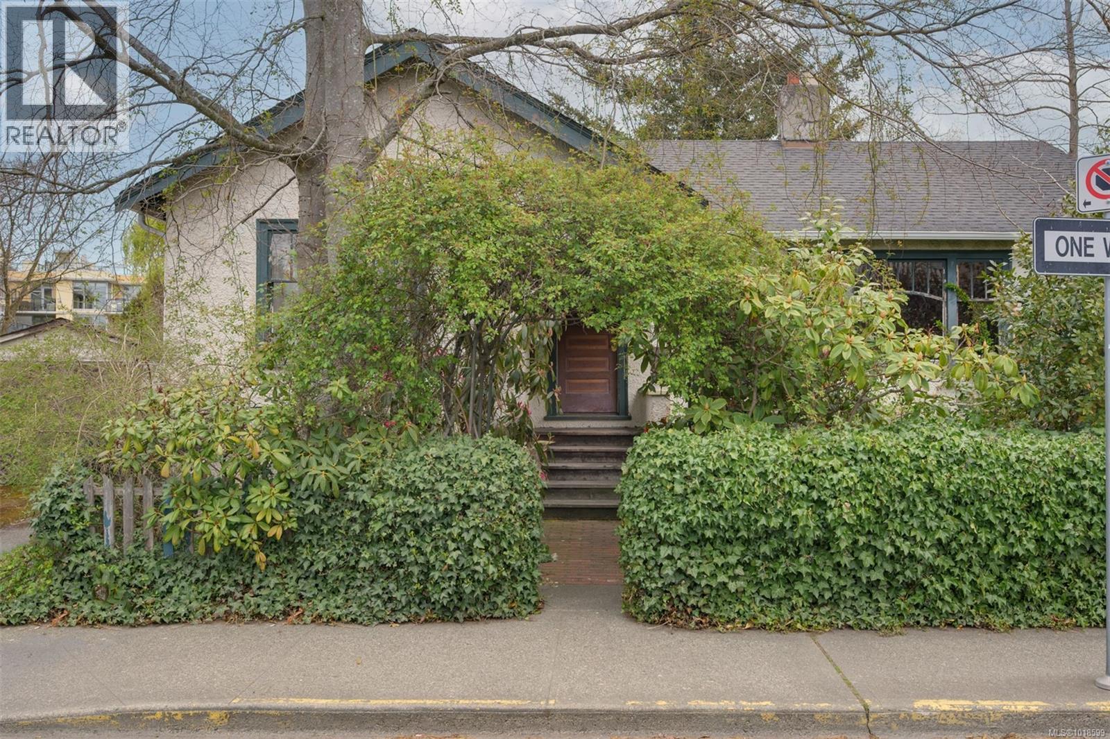 516 Simcoe St, Victoria, British Columbia