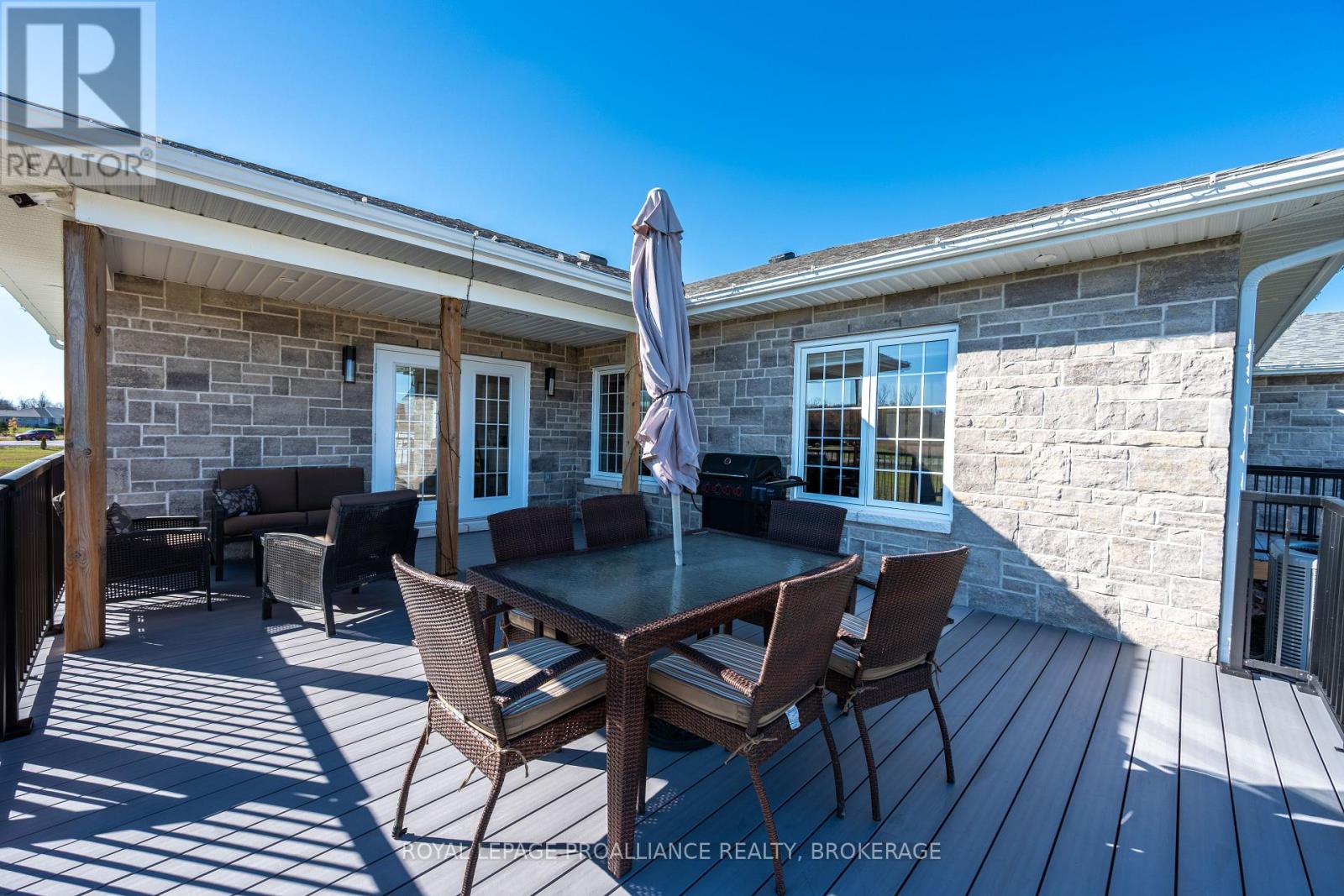 103 Hineman Street, Kingston (City North Of 401), Ontario  K7L 0G2 - Photo 4 - X12490918