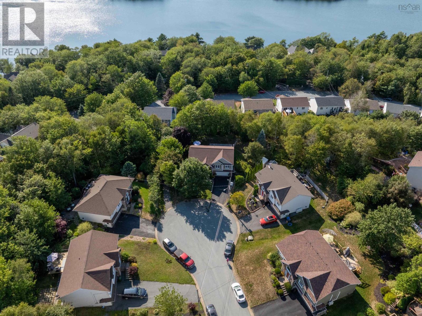 39 Hazelnut Court, Dartmouth, Nova Scotia  B2X 3V4 - Photo 2 - 202526897