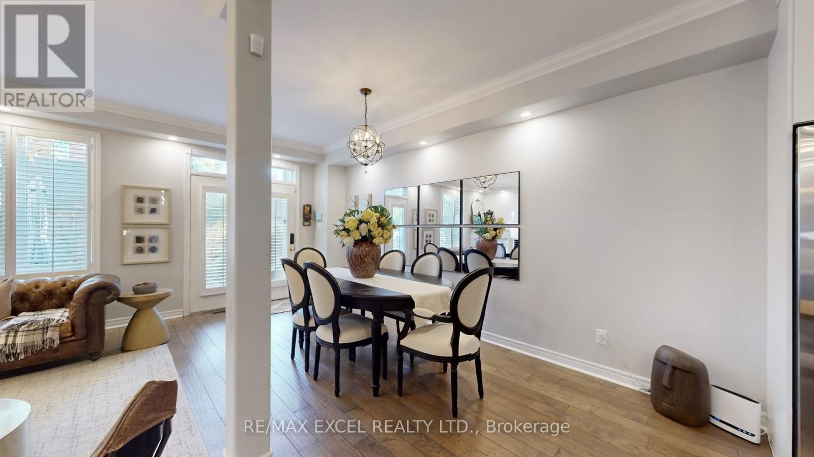 87 The Fairways, Markham, Ontario  L6C 2A7 - Photo 17 - N12489420