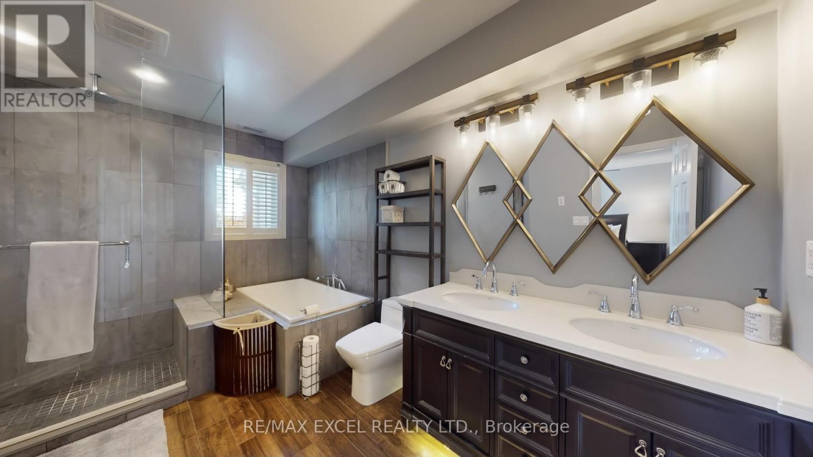 87 The Fairways, Markham, Ontario  L6C 2A7 - Photo 27 - N12489420