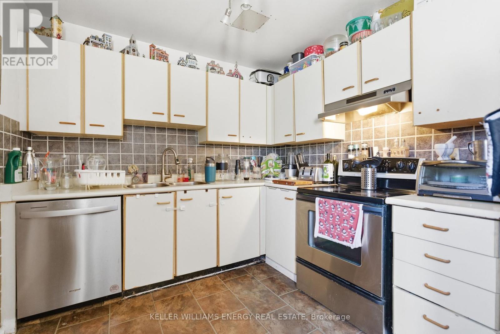 10 Lockhart Gate, Clarington (Bowmanville), Ontario  L1C 4L1 - Photo 11 - E12490964