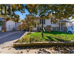 10 LOCKHART GATE, Clarington, Ontario