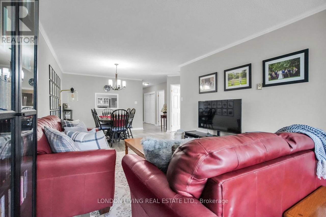 604 - 549 Ridout Street N, London East (East F), Ontario  N6A 5N5 - Photo 16 - X12490896